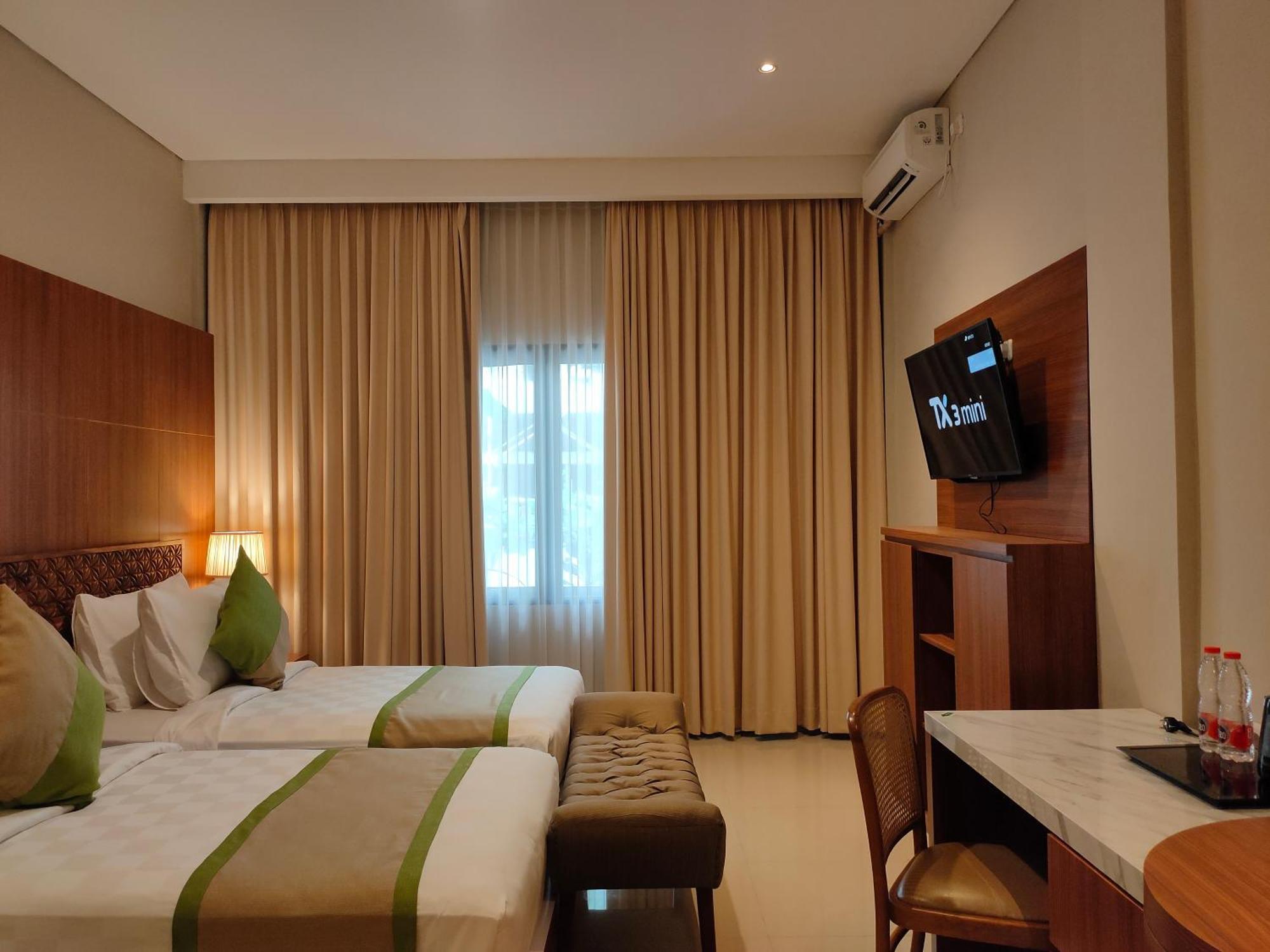 Wyndham Garden Yogyakarta Hotel Conference & Action Park Sleman  Bagian luar foto